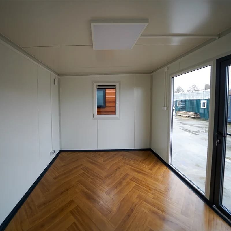 Caseta de jardín renovada de 12 m² – Acabado en madera y antracita_2