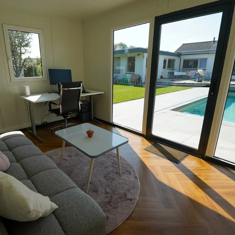 Caseta de jardín renovada de 12 m² – Acabado en madera y antracita_3