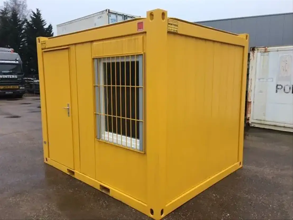 cont-amenage-3x24m-10-pieds_2.png