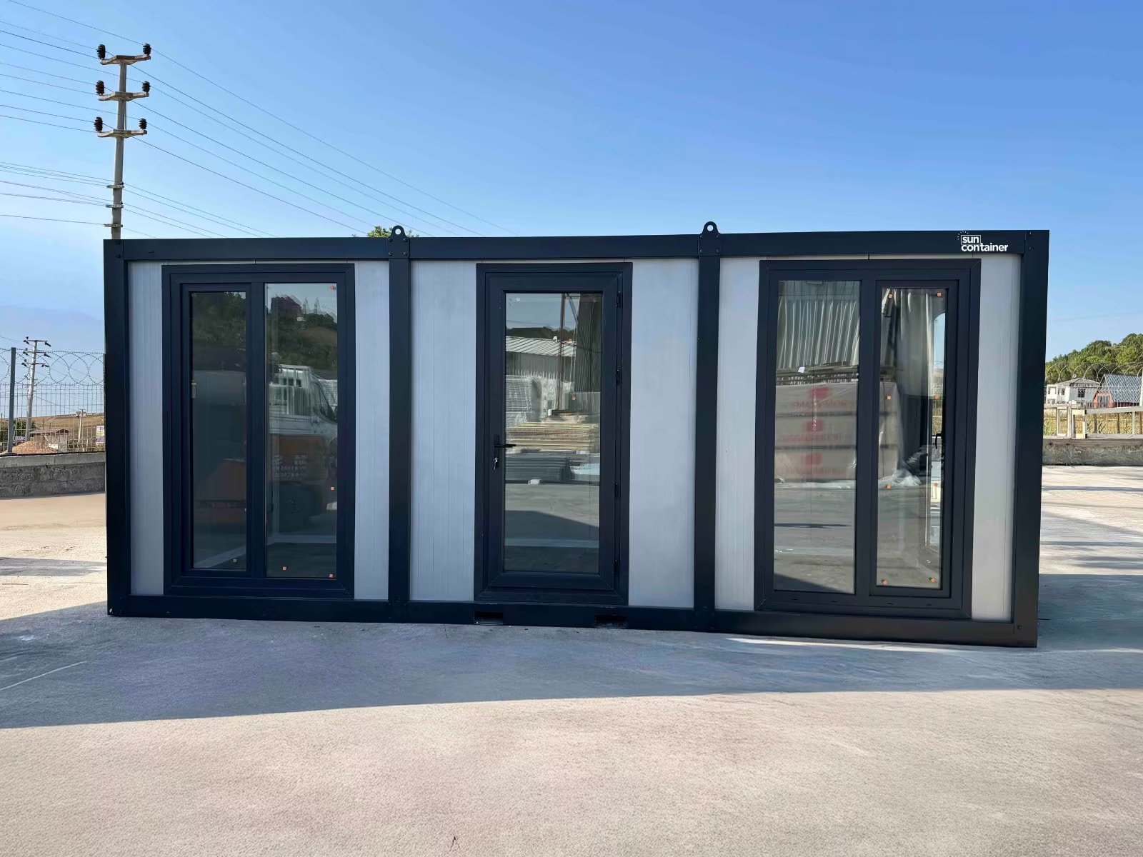Bureau Modulaire Aménagé et Isolé 14 m² 1 Oficina Modular Equipada y Aislada de 14 m²
